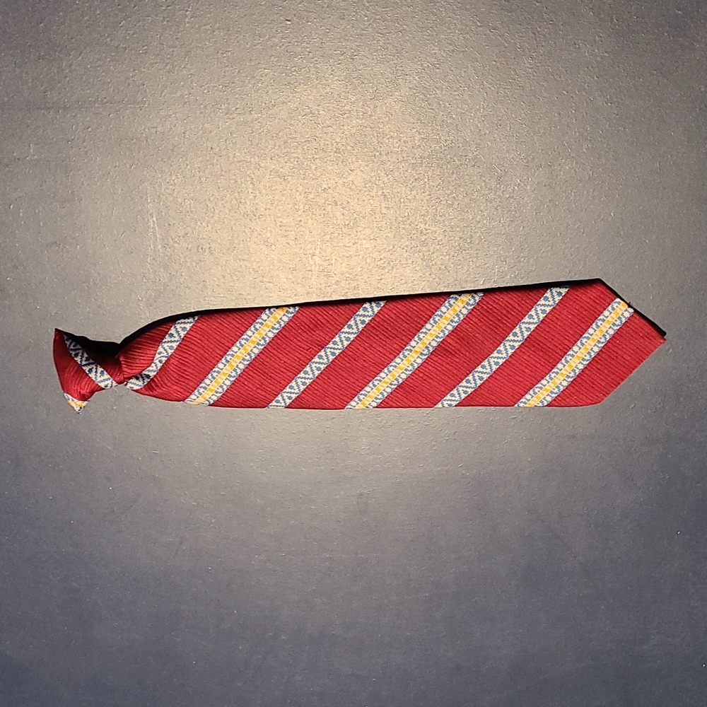 Clip on tie